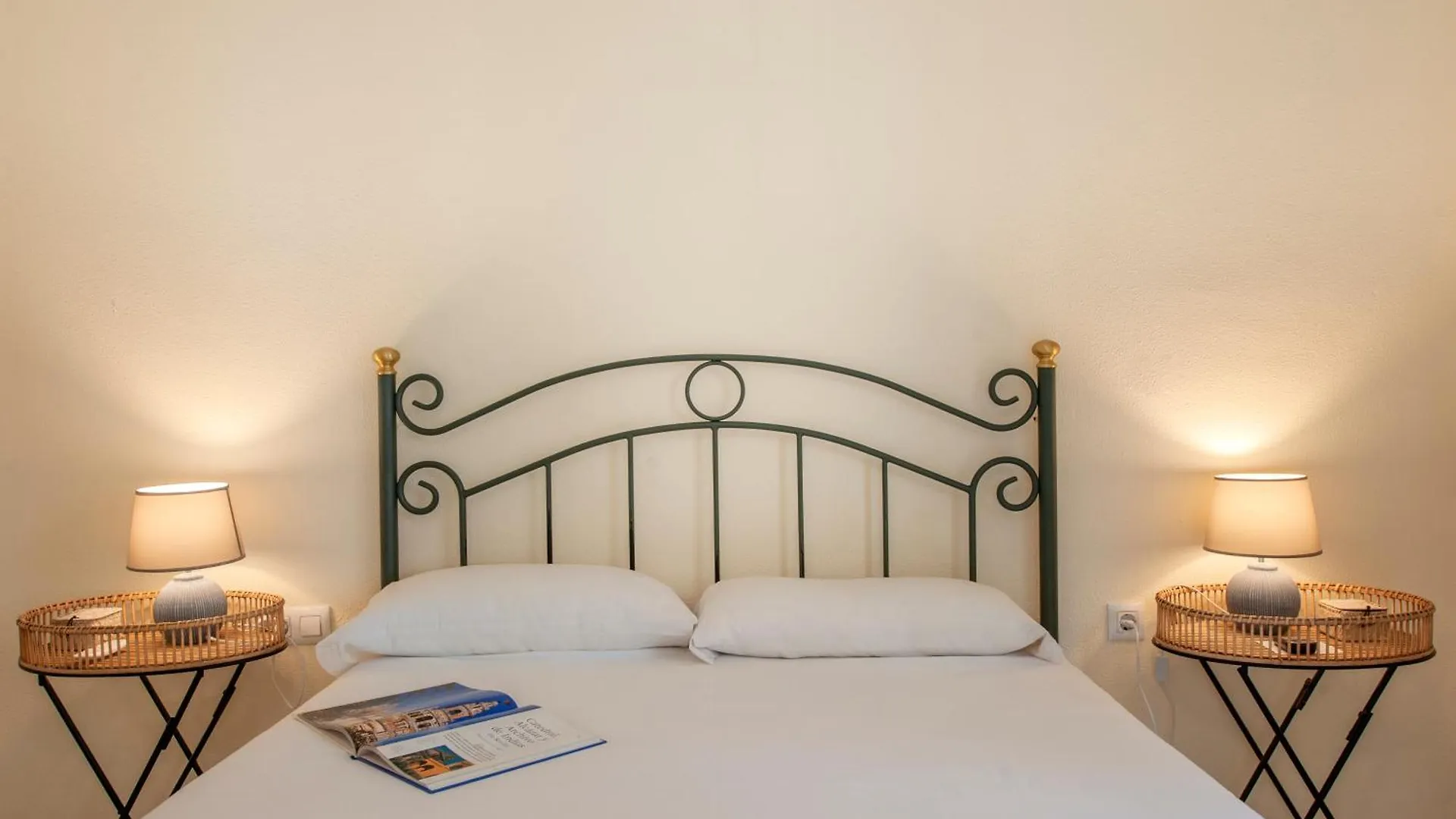 Ispal Apartment & Parking Seville Historic Center Vutse06601 location